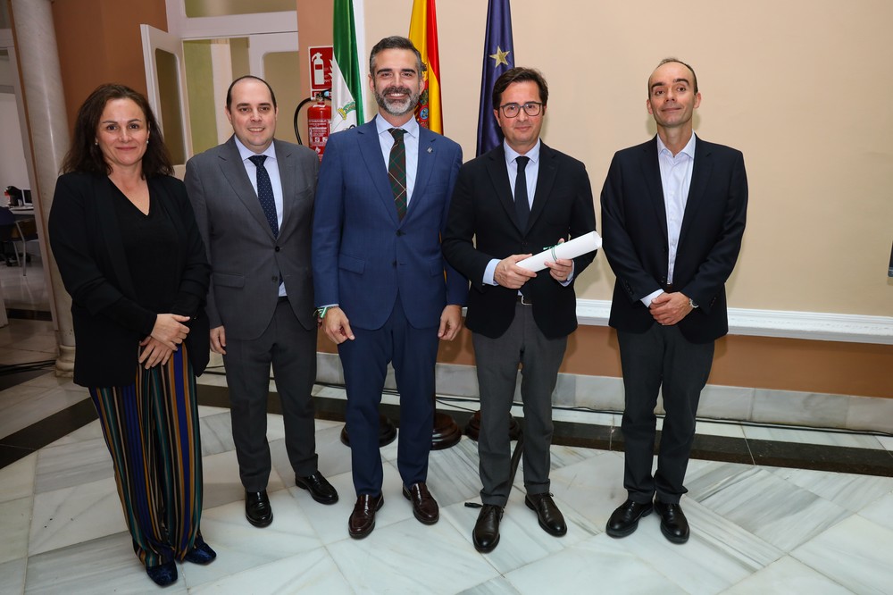 El Ejido recibe 180.000 € de la Junta en el marco del Plan PIME para el proyecto de sombreado en el Parque San José frente al exceso de calor