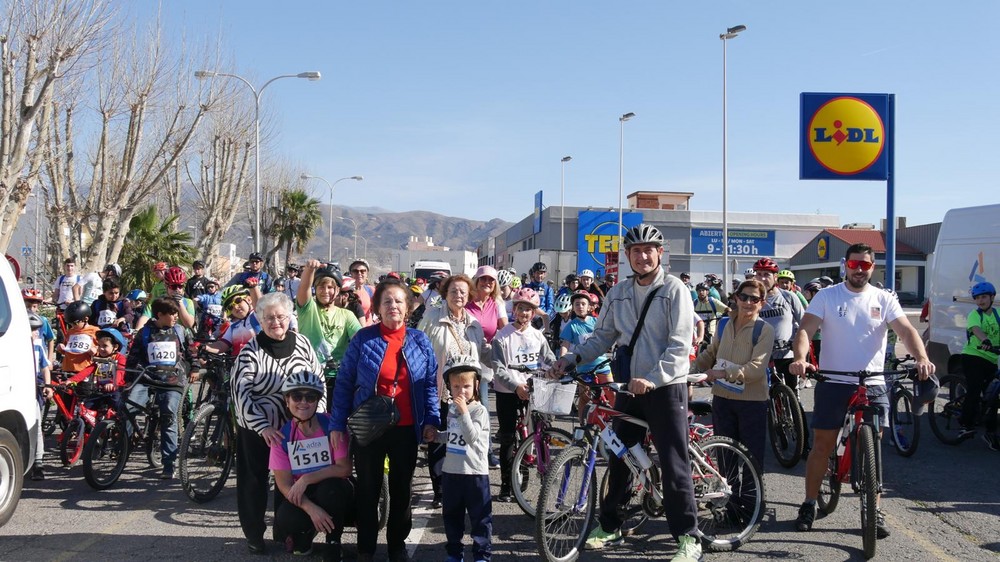 La XXIX Marcha Ciclista de Adra reúne a más de 300 participantes y cierra con éxito una nueva edición
