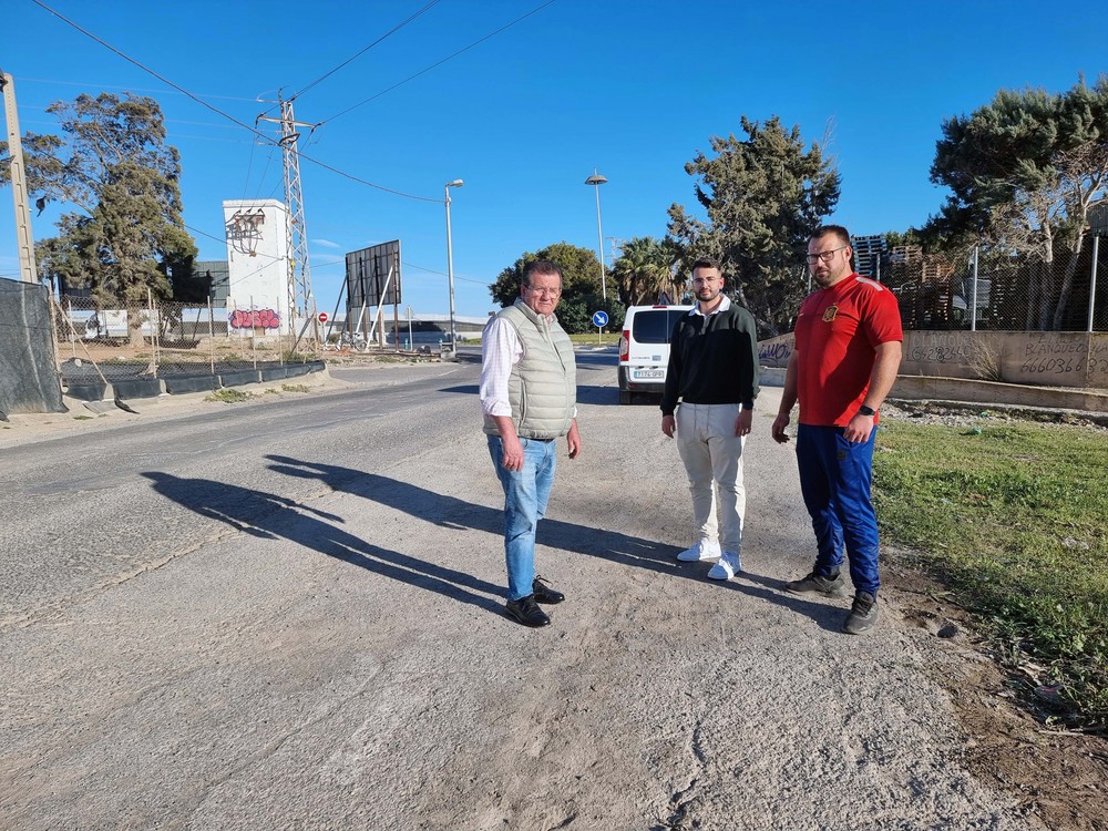 El PSOE de El Ejido insiste en pedir al Ayuntamiento el arreglo del Camino de Roquetas