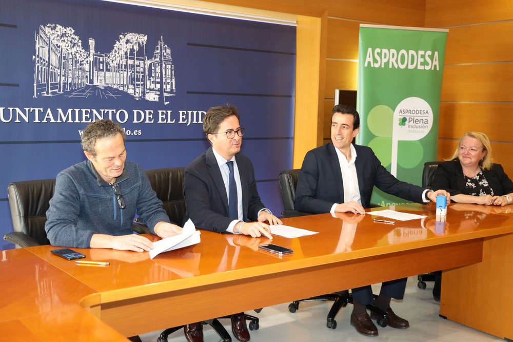 Usuarios de ASPRODESA realizarán prácticas formativas en el Ayuntamiento de El Ejido
