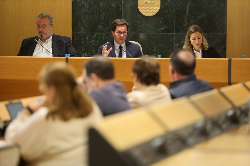 El rendimiento técnico de la red de abastecimiento de agua de El Ejido se sitúa por encima de la media nacional