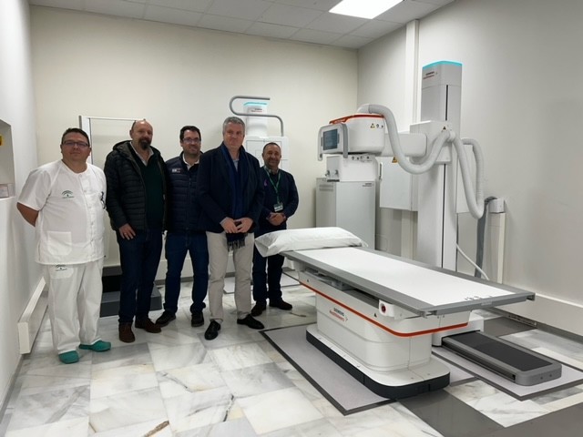 Salud incorpora una nueva sala de Rayos X y mamógrafo en las urgencias de Roquetas de Mar