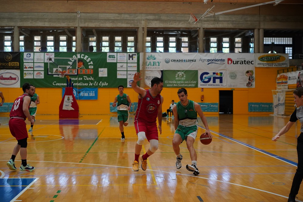 Dura semana para el Murgi cayendo ante Unicaja (66-67) y Colegio El Pinar (83-87)