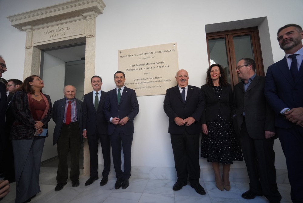 Juanma Moreno indica que el MUREC contribuye a hacer de  Almería una de las capitales españolas de las Bellas Artes