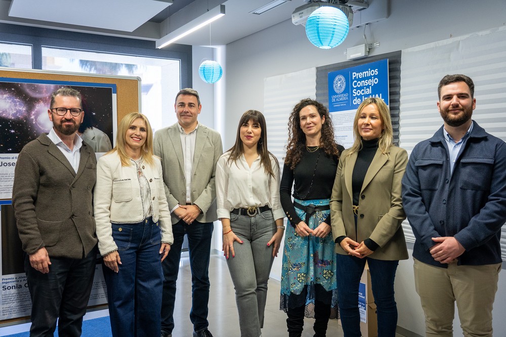 El Consejo Social de la UAL acerca al Aula del Mar de Roquetas el talento universitario con una exposición