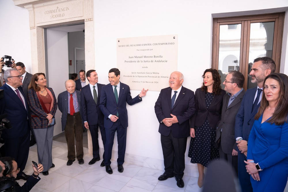 Juanma Moreno inaugura el Museo del Realismo Español Contemporáneo en Almería