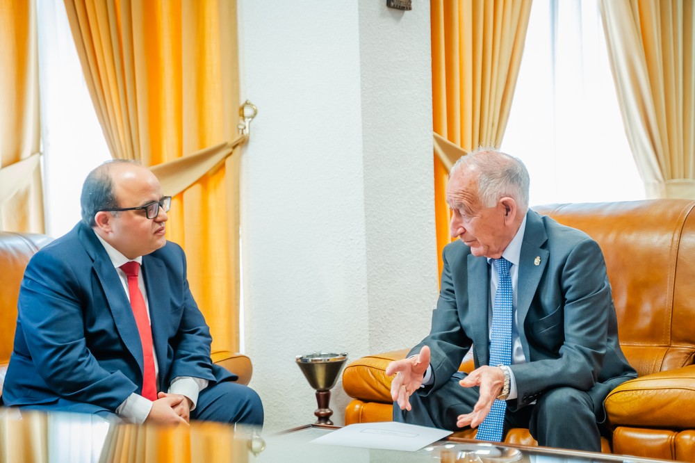 Gabriel Amat se reúne con el consul de Marruecos