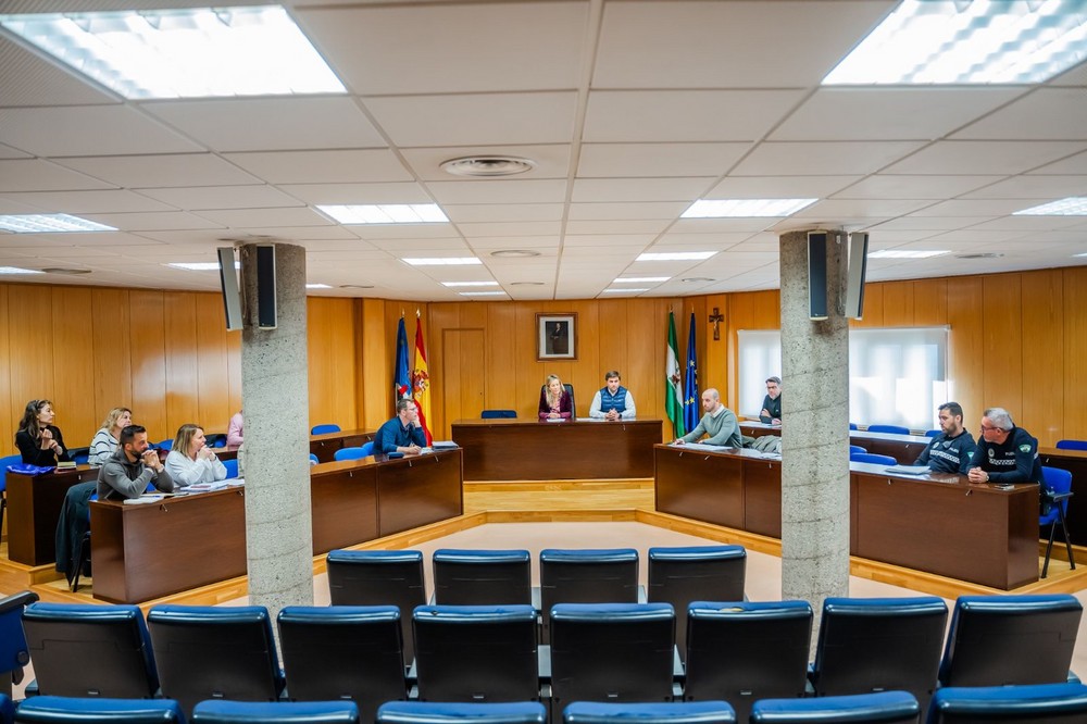 El Ayuntamiento de Roquetas de Mar celebra el primer Consejo Escolar Municipal del año 2024
