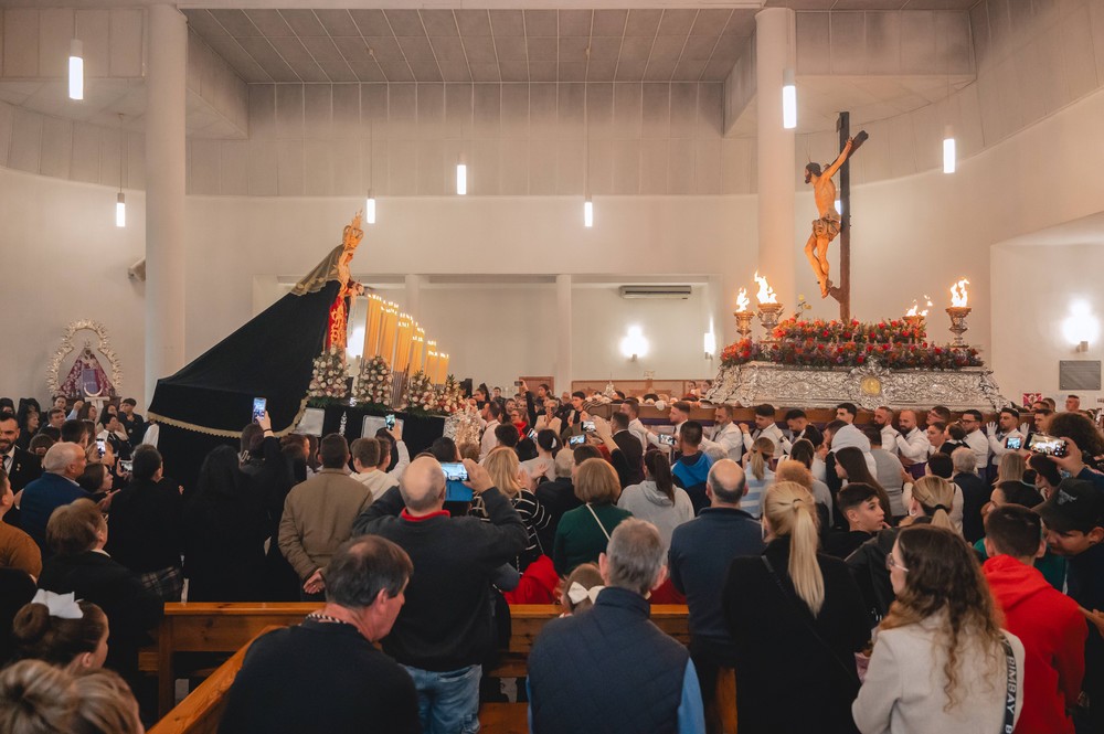 El Santísimo Cristo de la Paz y Nuestra Señora de los Dolores, protagonistas del Jueves en la Semana Santa en Vícar a pesar de las inclemencias meteorológicas