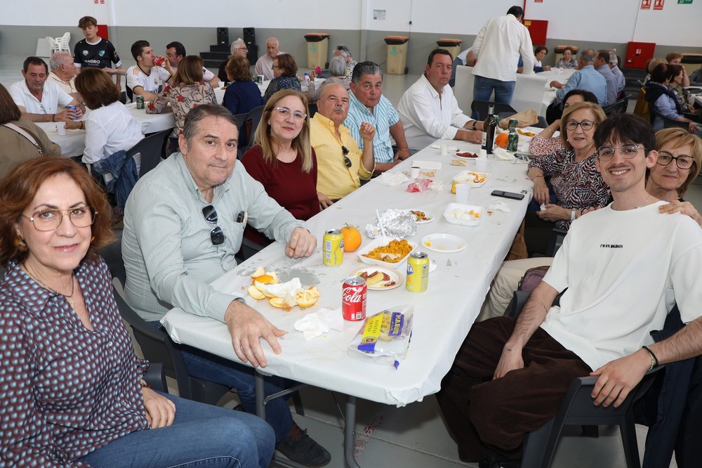 La Parroquia de San Isidro celebra una convivencia con las hermandades de San Isidro y la Divina Infantita y la Mayordomía de la Santa Cruz