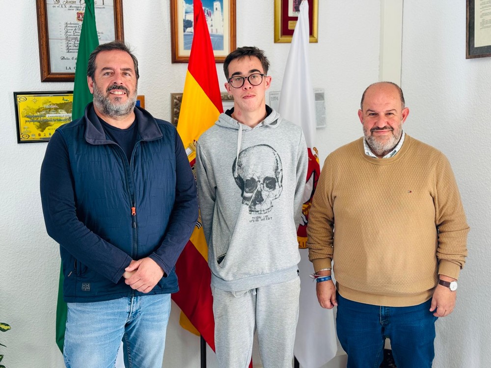 El Ayuntamiento de Dalías recibe a estudiantes de prácticas para fomentar la formación entre los jóvenes