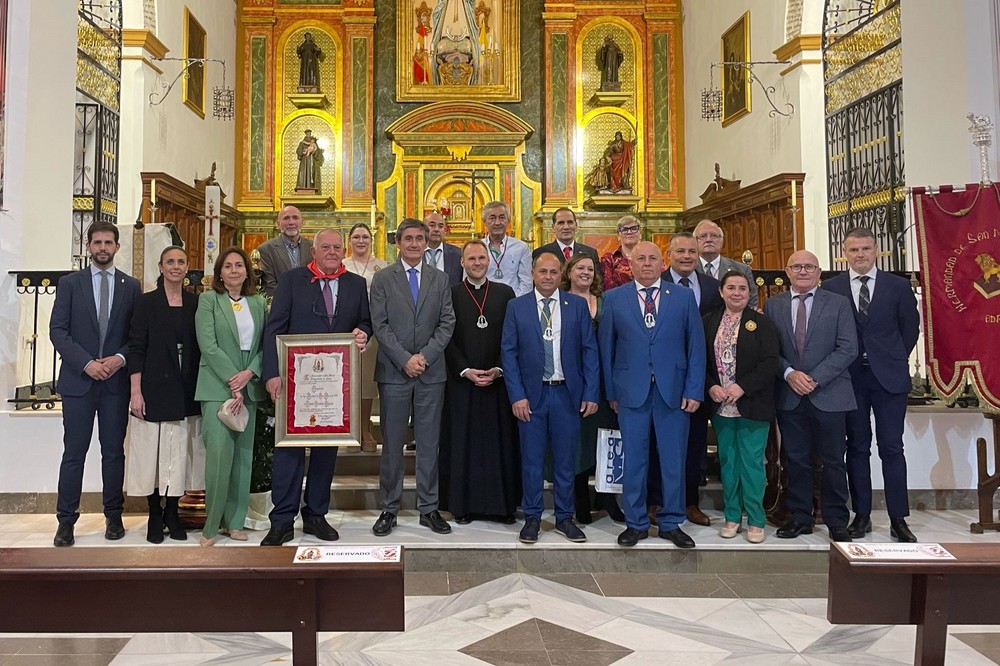 Antonio Fernández Piqueras da lectura al pregón de San Marcos en Adra