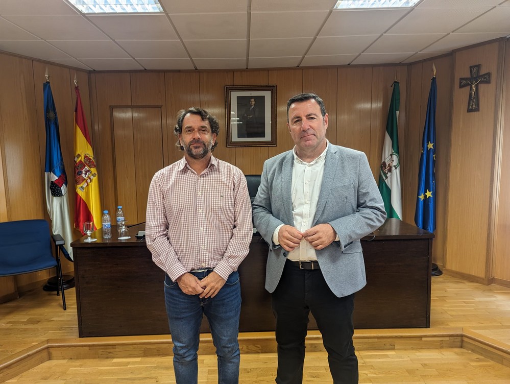 Almería Avanza pide un estudio y la viabilidad del soterramiento de contenedores en Roquetas de Mar