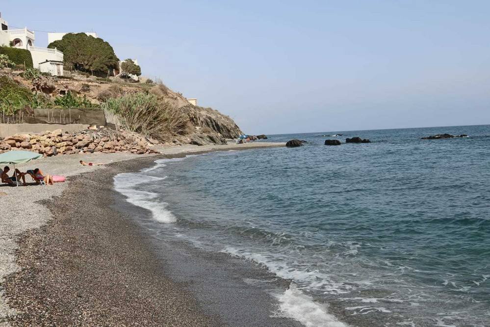  Costas declara obras de emergencia en las playas de Adra