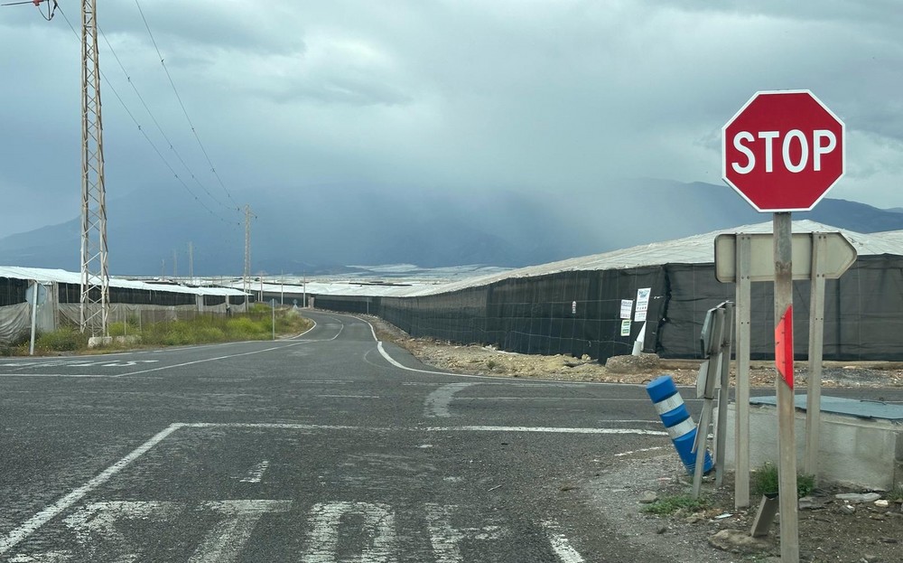 Las vías rurales son una trampa para miles de conductores en el Poniente