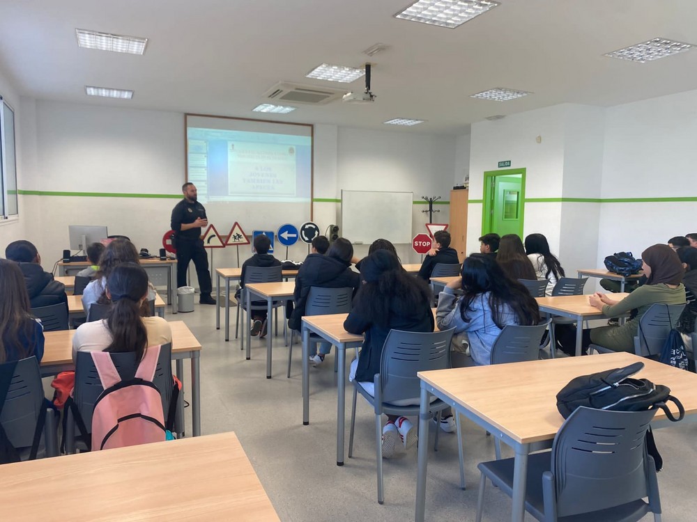 El programa ‘Vícar ante las Drogas’ concluye con éxito y alcanza a más de 350 estudiantes de secundaria