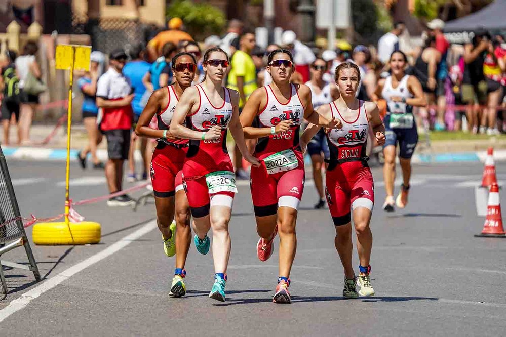 Roquetas de Mar acogerá las jornadas centrales de la Ligas Iberdrola y Nacional de Clubes de Triatlón 2024