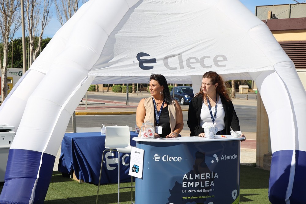 El Ayuntamiento de El Ejido y Clece firman un convenio de colaboración para la inclusión laboral de colectivos vulnerables