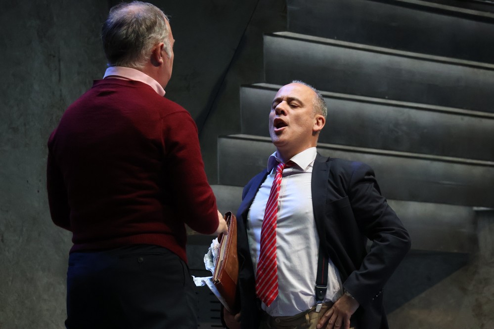 El Ayuntamiento distingue al actor Javier Gutiérrez con la ‘Butaca de Honor’ durante el 47º Festival de Teatro de El Ejido