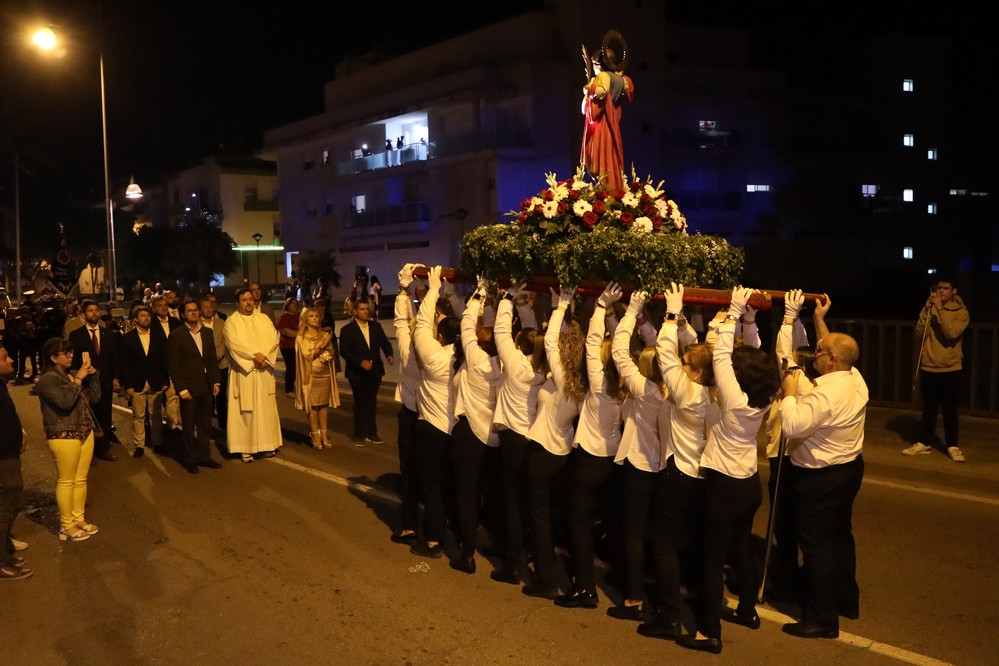 La imagen de San Pancracio procesiona por las calles de Venta Carmona