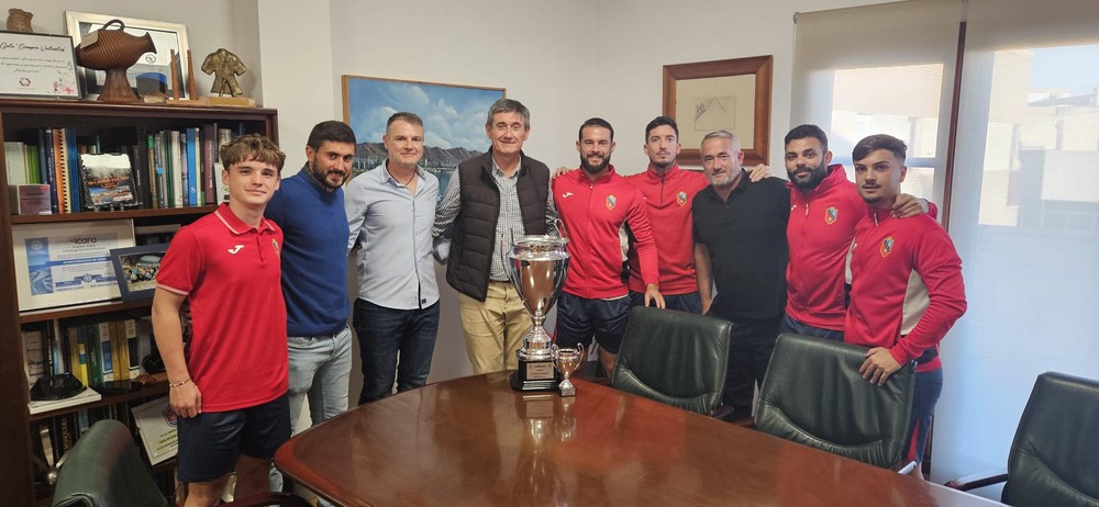 Manuel Cortés felicita al C.D. Adra Trafalgar por su ascenso de categoría tras ser Campeones de Liga