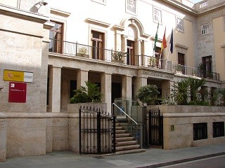 El Gobierno de España puntualiza que El Ejido no acogerá a 200 inmigrantes ilegales, sino a 114 personas con manifestación de voluntad de solicitud de protección internacional pendientes de formalizar
