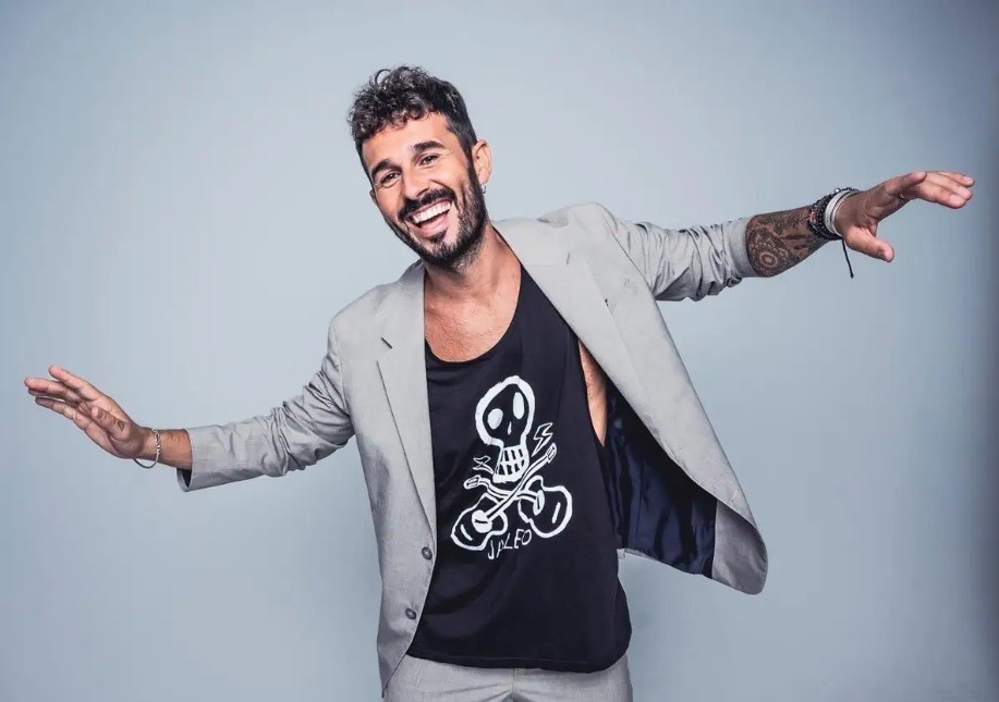 El cantautor Antoñito Molina actuará el 26 de octubre en el Teatro Auditorio de Roquetas de Mar