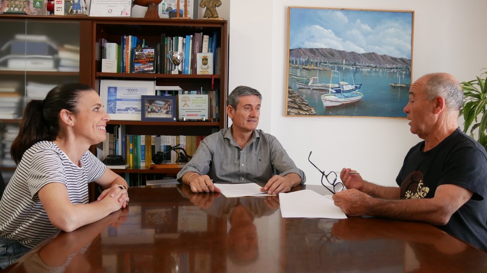 Adra avanza en bienestar animal y duplica su presupuesto para el control de las colonias felinas