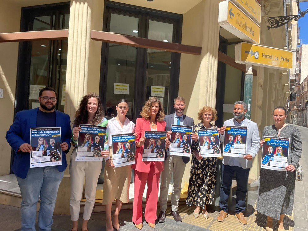 Cuatro ayuntamientos del Poniente firman un convenio con la Asociación Marroquí para fortalecer la integración