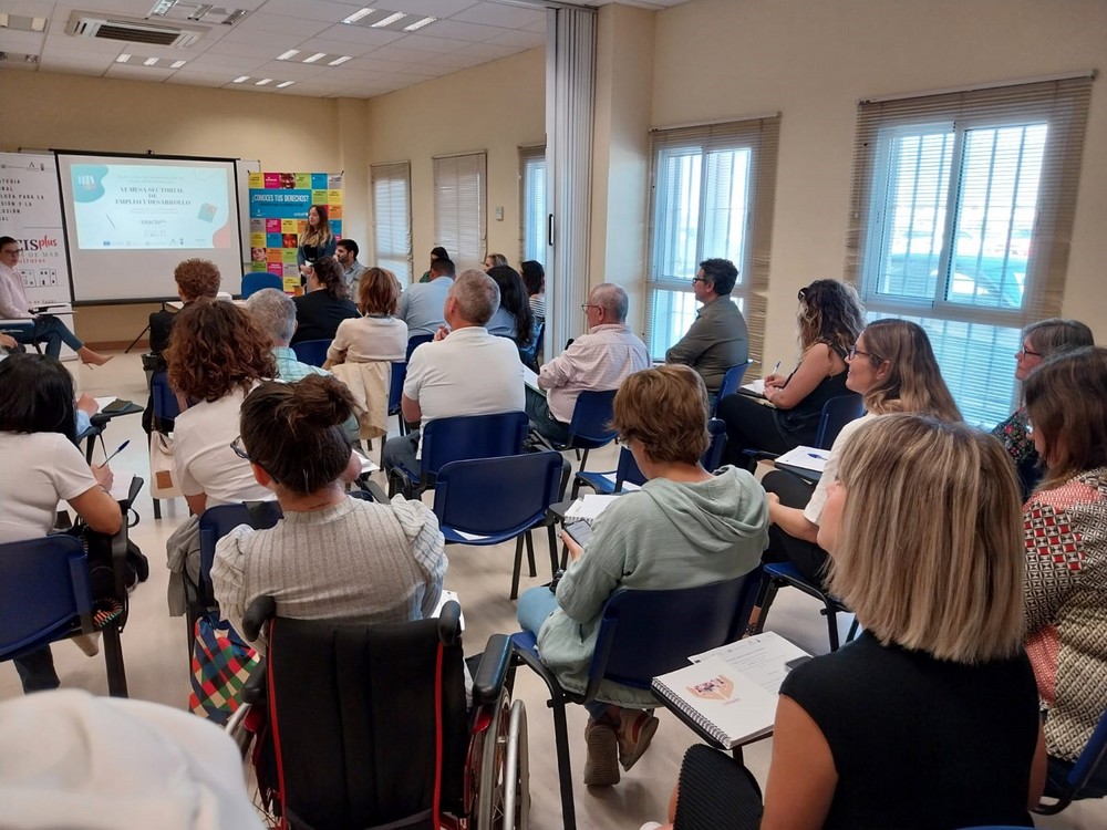 Roquetas, organizaciones y asociaciones ultiman el futuro Plan Local de Intervención de Zonas Desfavorecidas