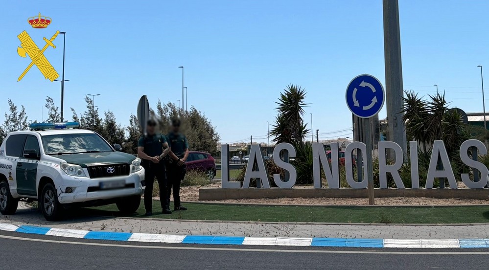 La Guardia Civil detiene in fraganti a un camello en Las Norias