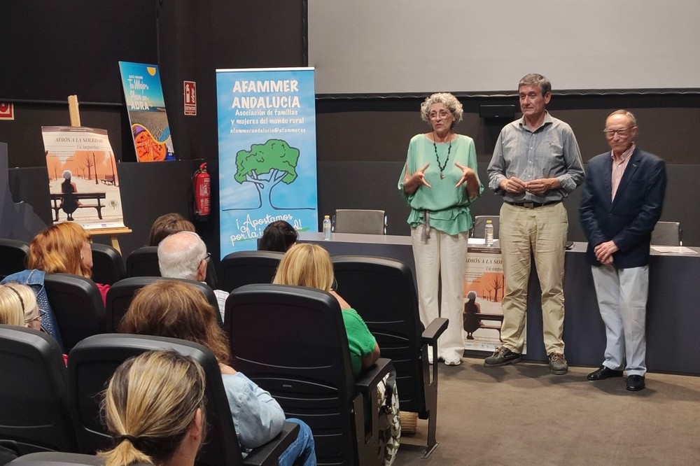 Adra acoge el segundo encuentro intergeneracional de la provincia de la mano de AFAMMER