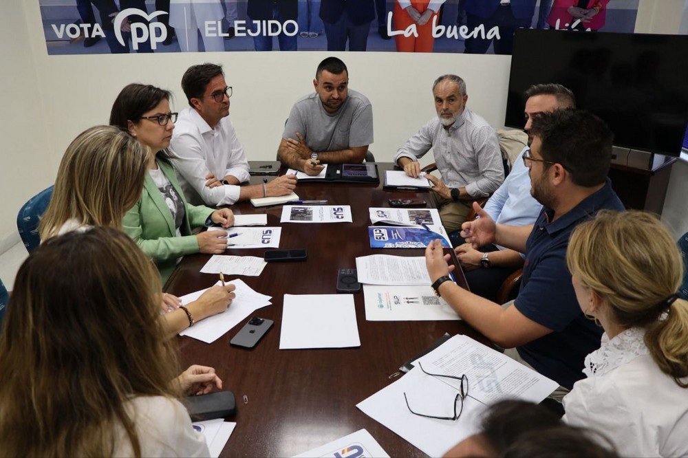 Agentes de Policía y Guardia Civil denuncian el "lamentable estado de los medios" para combatir la inmigración ilegal y el narcotráfico en el Mar de Alborán