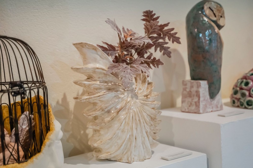 Alumnos de los talleres de pintura, cerámica y fotografía exponen sus obras  en el Castillo de Santa Ana