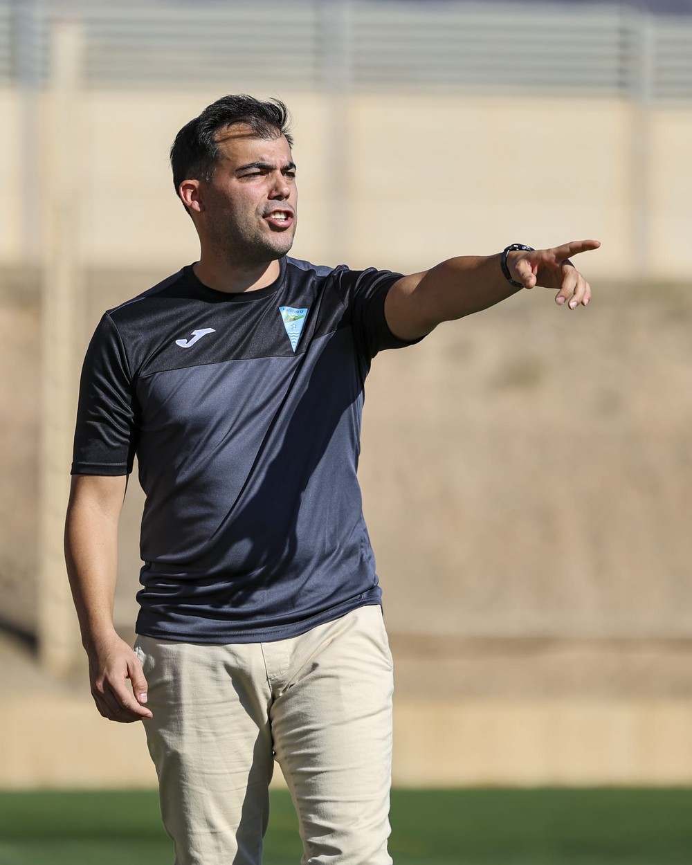 El Poli Ejido CF y Dani Cara han acordado la renovación como entrenador para la nueva temporada 24/25