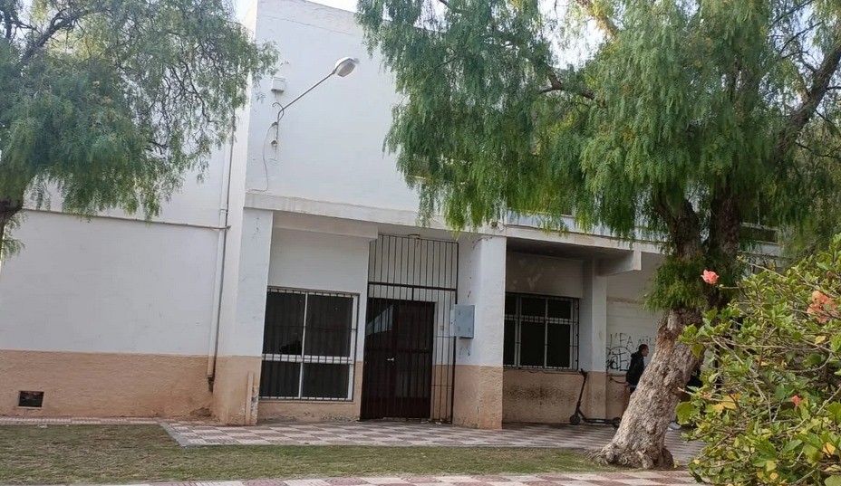 La oposición de Roquetas exige "soluciones" para evitar el instituto ‘Frankenstein’ en Las Marinas