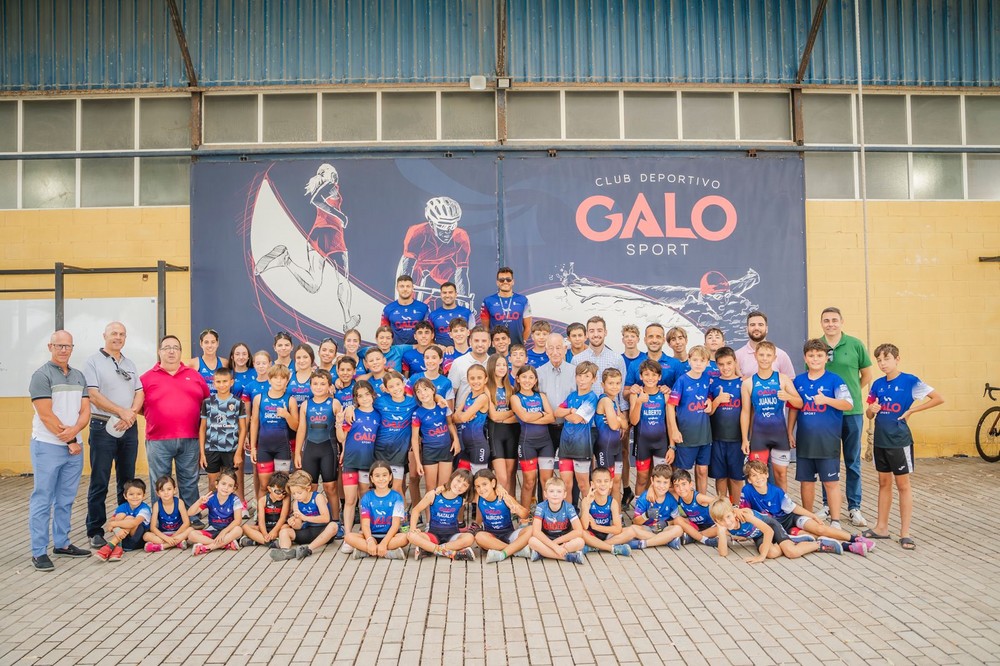 Gabriel Amat felicita al Club Deportivo Galosport por los logros conseguidos durante esta temporada