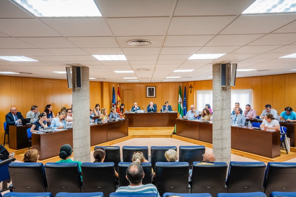 Roquetas actualiza sus tarifas y apuesta por su carácter social para promover la equidad y solidaridad del agua