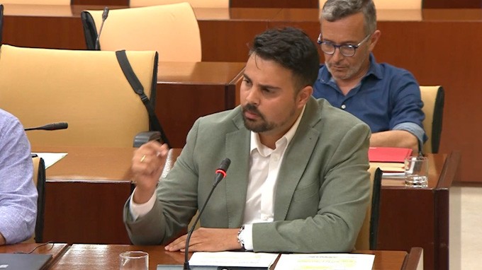 El PSOE reprocha al PP que lleve al Parlamento una iniciativa sobre Cercanías “sin ningún trabajo previo” de la Junta