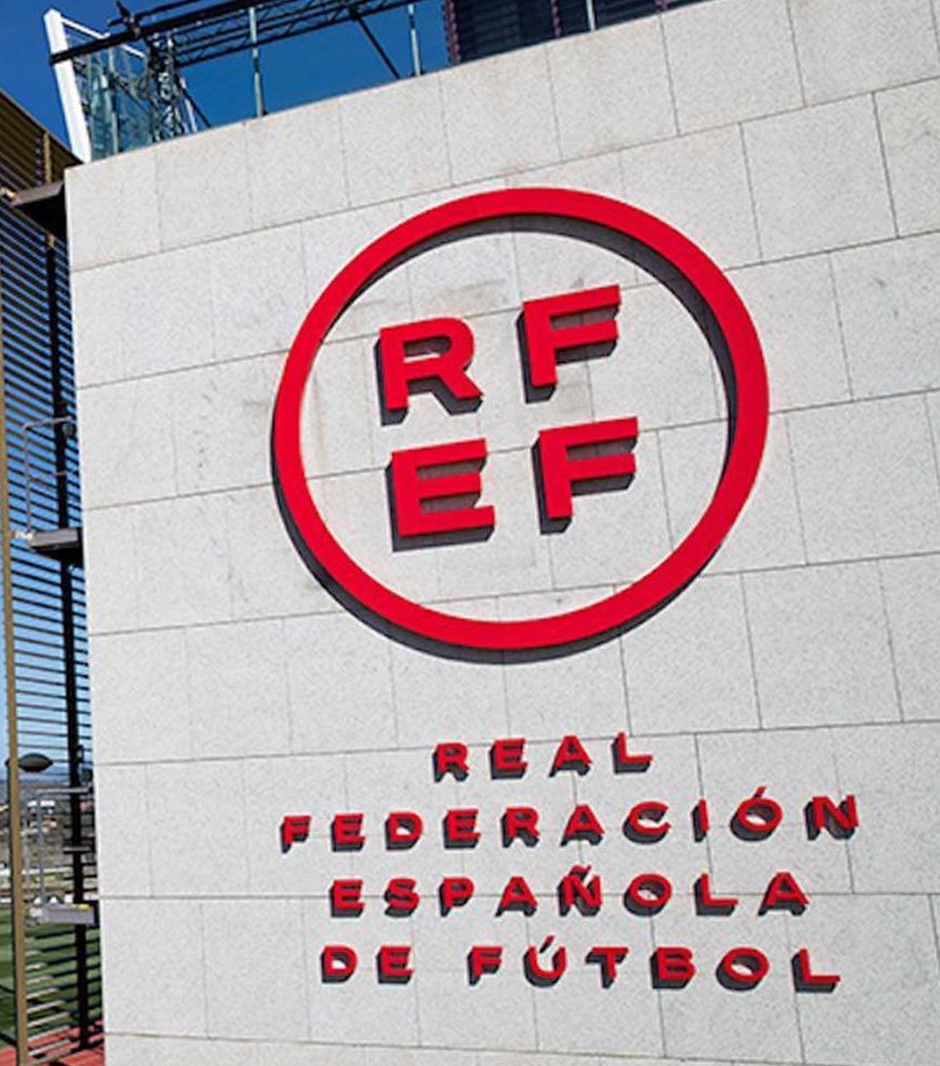  El Polideportivo El Ejido, entre los clubes de Tercera que pueden perder la categoría por impago