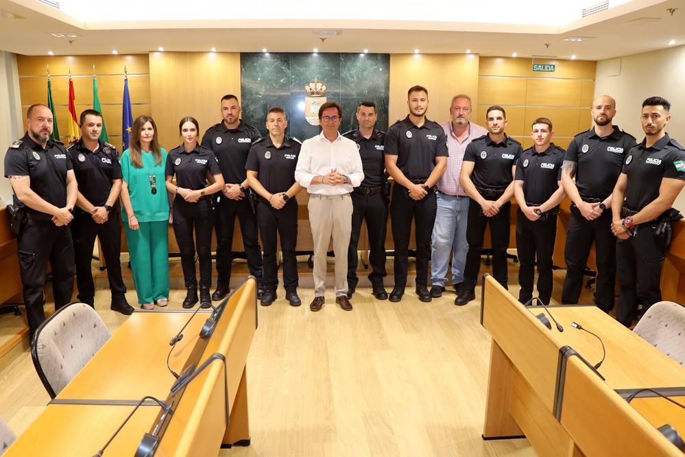 Ocho funcionarios en prácticas se incorporan a la Plantilla de Policía Local de El Ejido