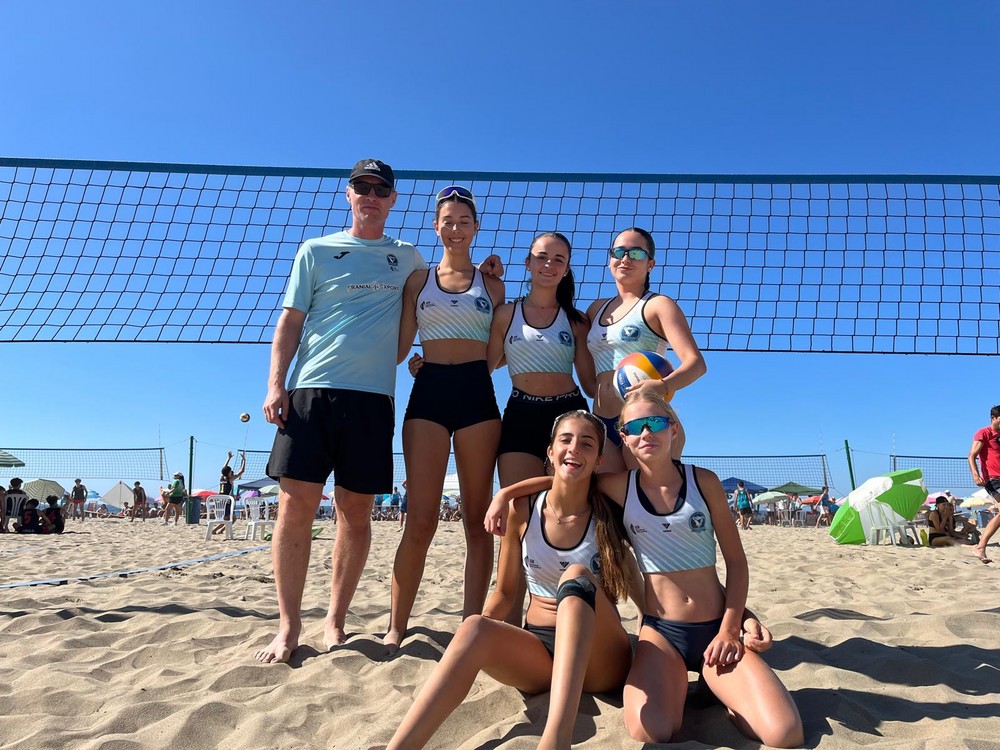 El equipo Ulemu poniente cadete femenino de voley playa se clasifica para el Campeonato de España al alzarse con el bronce en el Campeonato de Andalucía