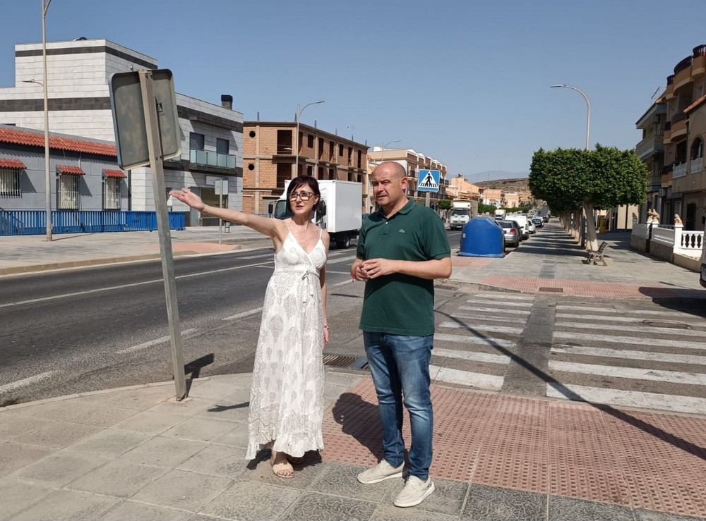 El PSOE destaca que las obras del bulevar de Balanegra proporcionarán la “tan ansiada seguridad” a sus vecinos