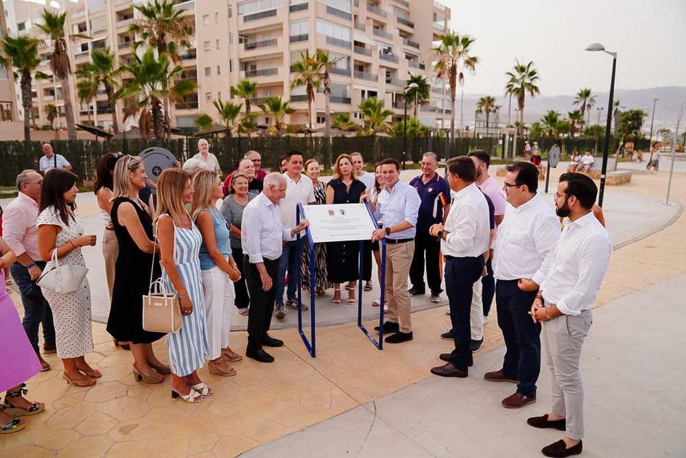 Diputación y Ayuntamiento de Roquetas de Mar inauguran el gran parque de ‘Las Salinas’