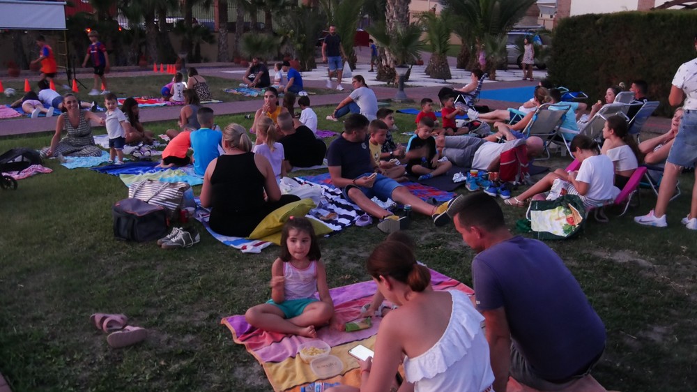 El Proyecto Cúpula 2024 reúne en los Jardines de la Alcoholera de Adra a casi un centenar de participantes