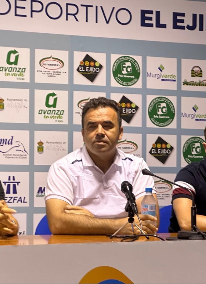Mateo Martín anuncia que podría dejar el Polideportivo Ejido por los obstáculos que le plantea Alejandro Bouza