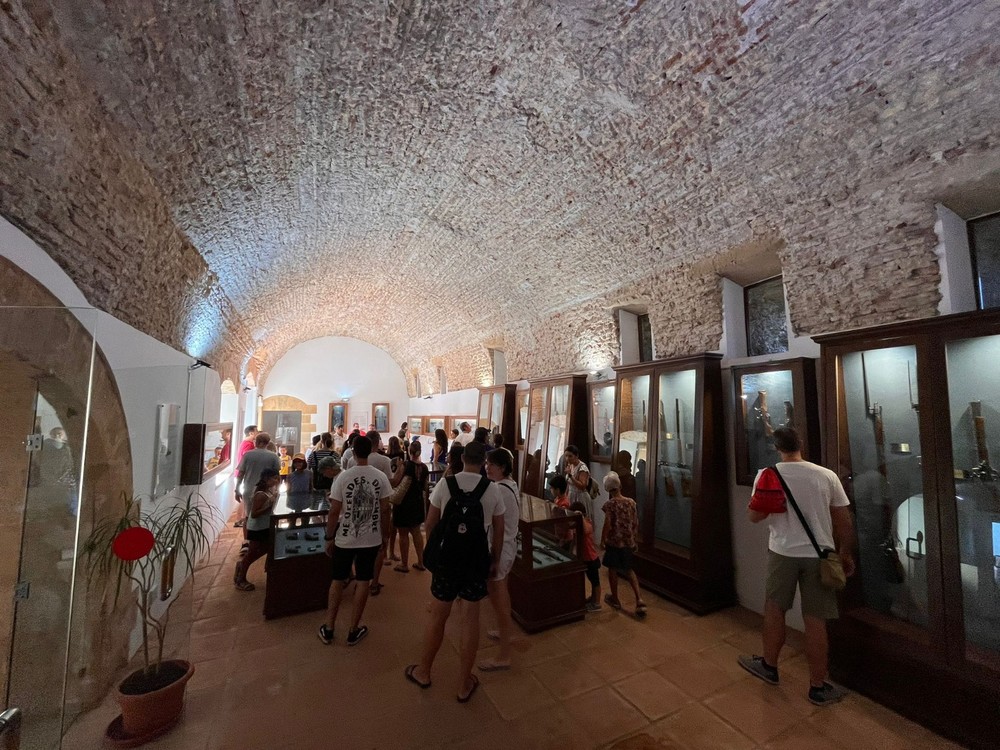 Más de 300 personas han participado en las visitas guiadas gratuitas por el patrimonio histórico del Verano Cultural 2024
