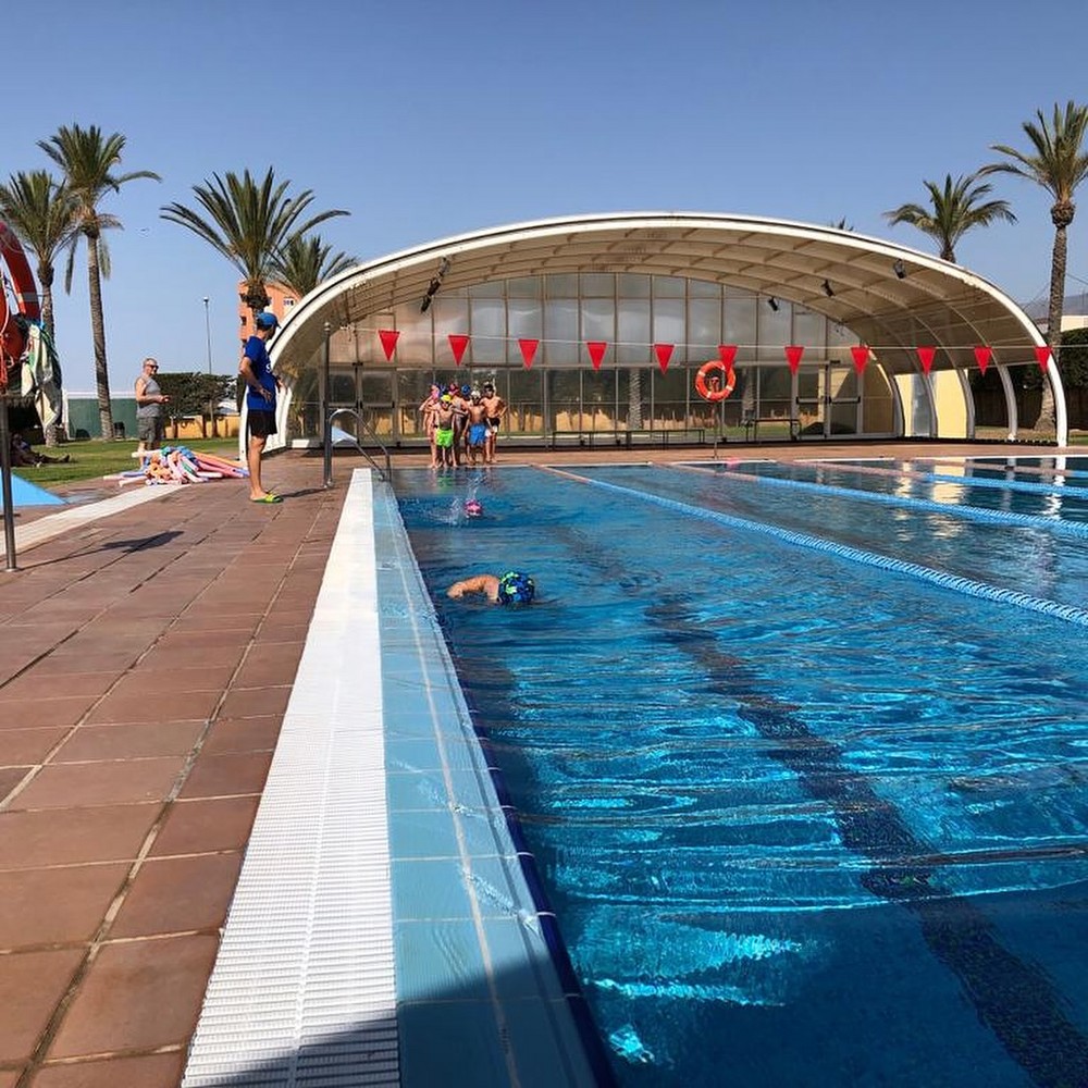 La Piscina Municipal de Vícar presenta la programación para el curso 2024/2025