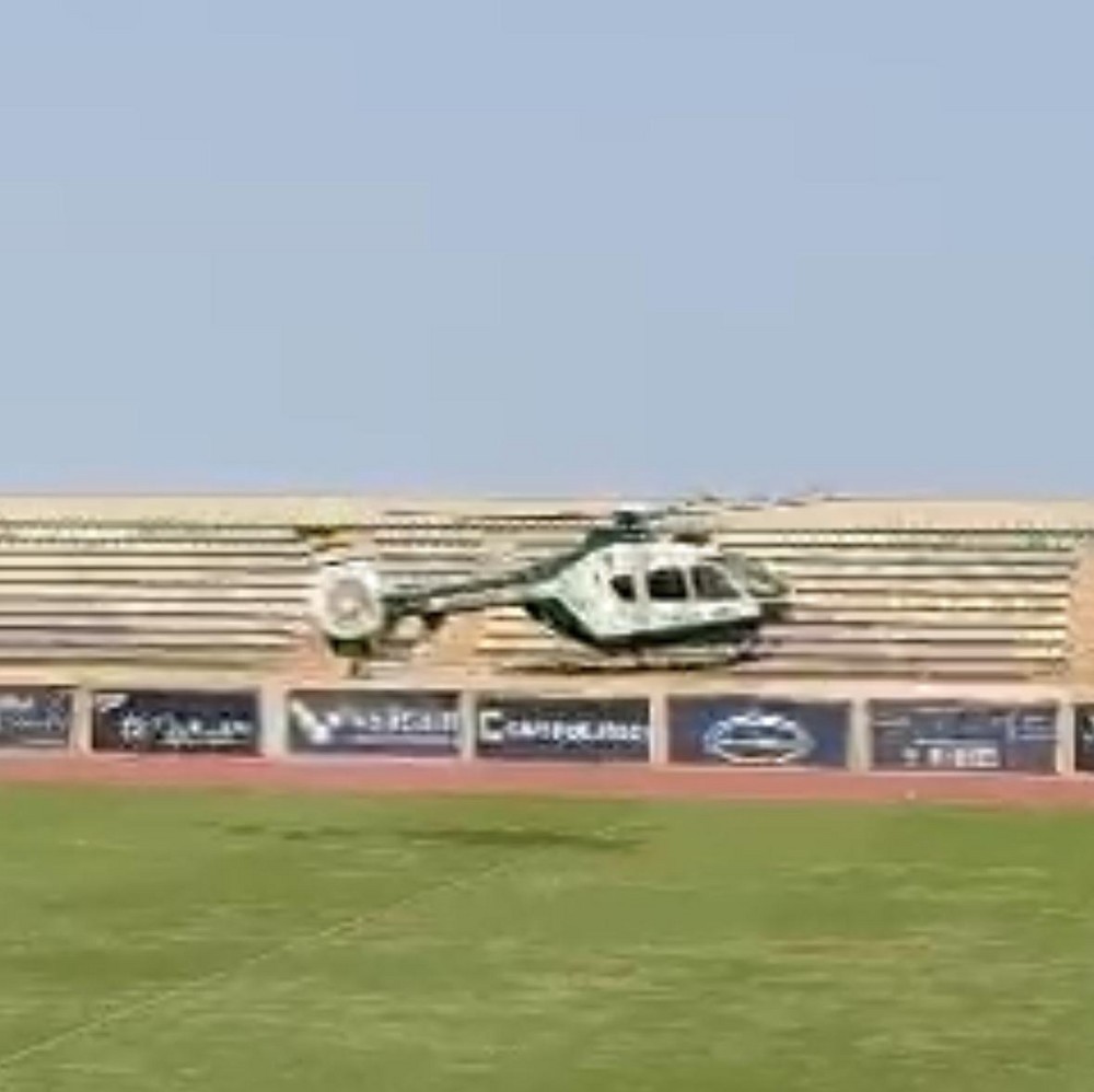 Un helicóptero de la Guardia Civil rescata a una mujer que participaba en la búsqueda de José Antonio Mateo al sufrir una fractura en plena sierra