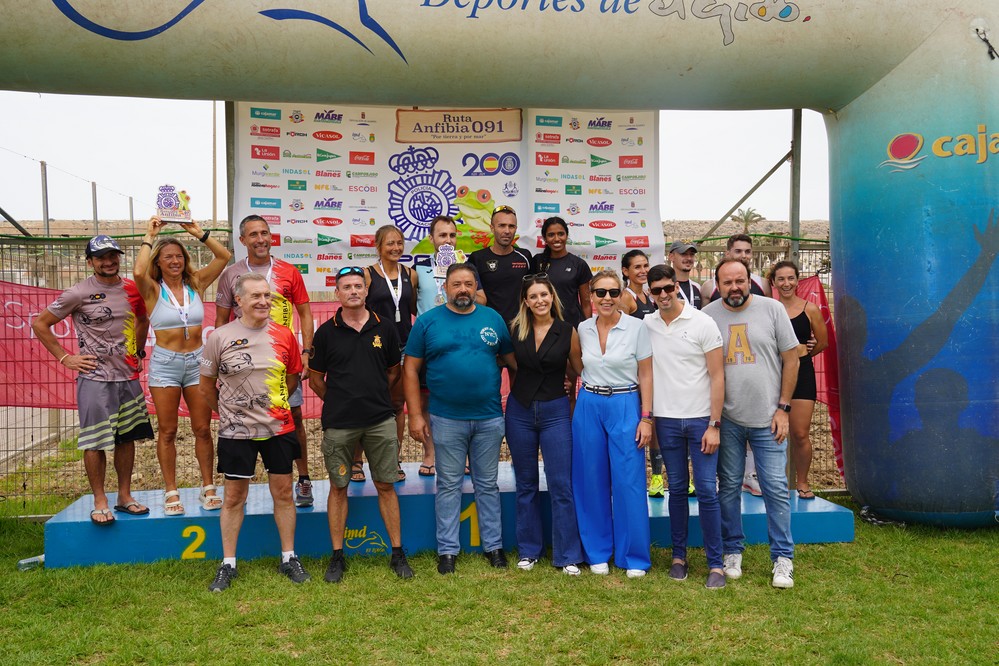 Deporte y solidaridad se unen en la I Ruta 091 Anfibia por ‘Tierra y Mar’ de la Policía Nacional de El Ejido